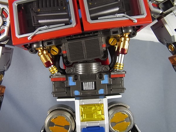 Unboxing Images Ultimetal Optimus Prime Reveal Amazing Details Of Super Collectible Figure  (5 of 61)